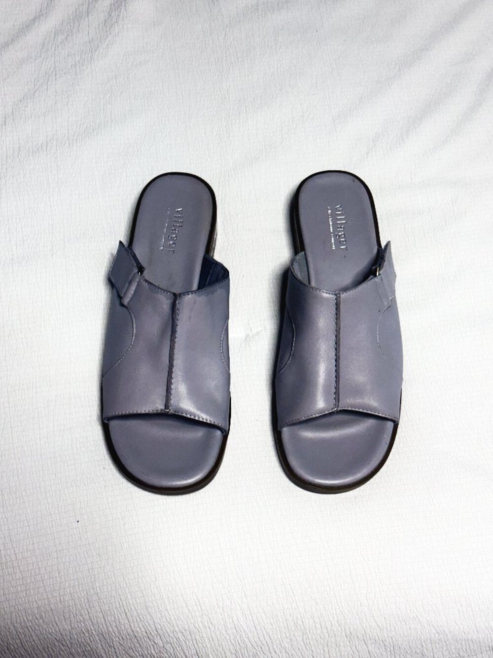 Villager Liz Claiborne Women’s 8.5M Lavender Leather Slide Sandals Buckle Comfor